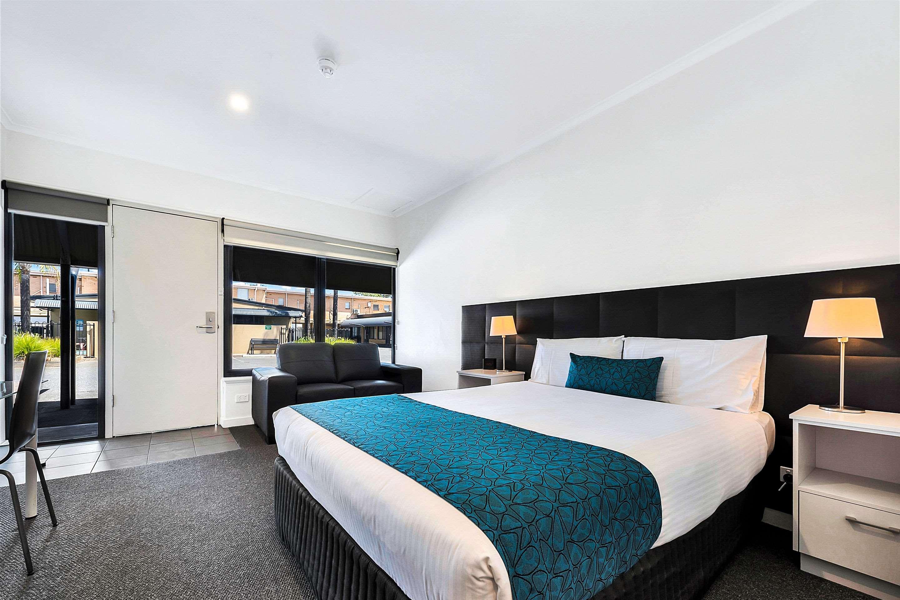 Comfort Inn & Suites Manhattan Adelaide Esterno foto