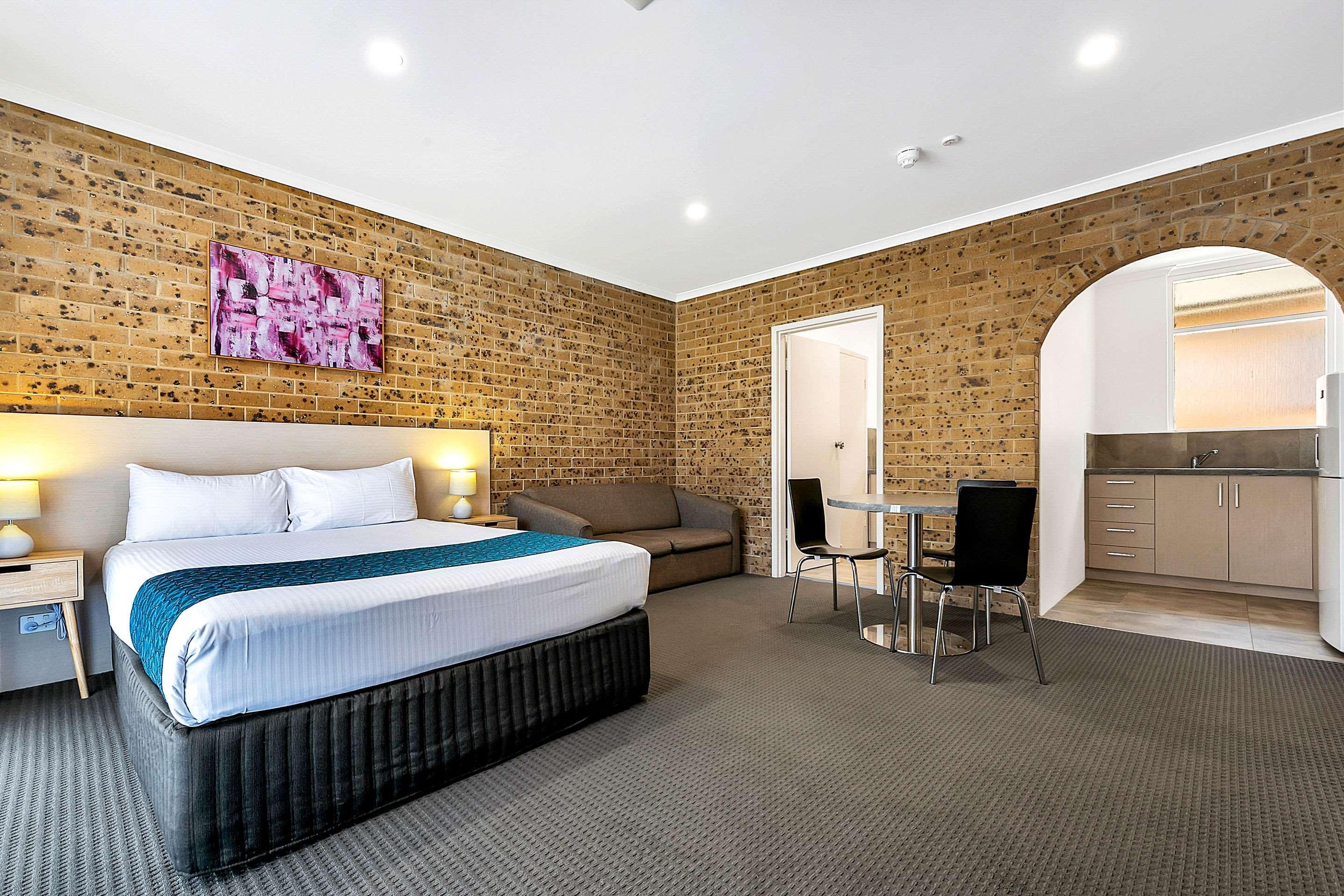 Comfort Inn & Suites Manhattan Adelaide Esterno foto